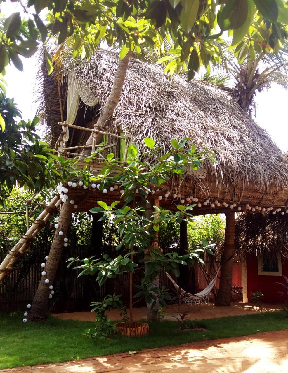 Dharmakanni Tropical Huts Ауровиль Экстерьер фото
