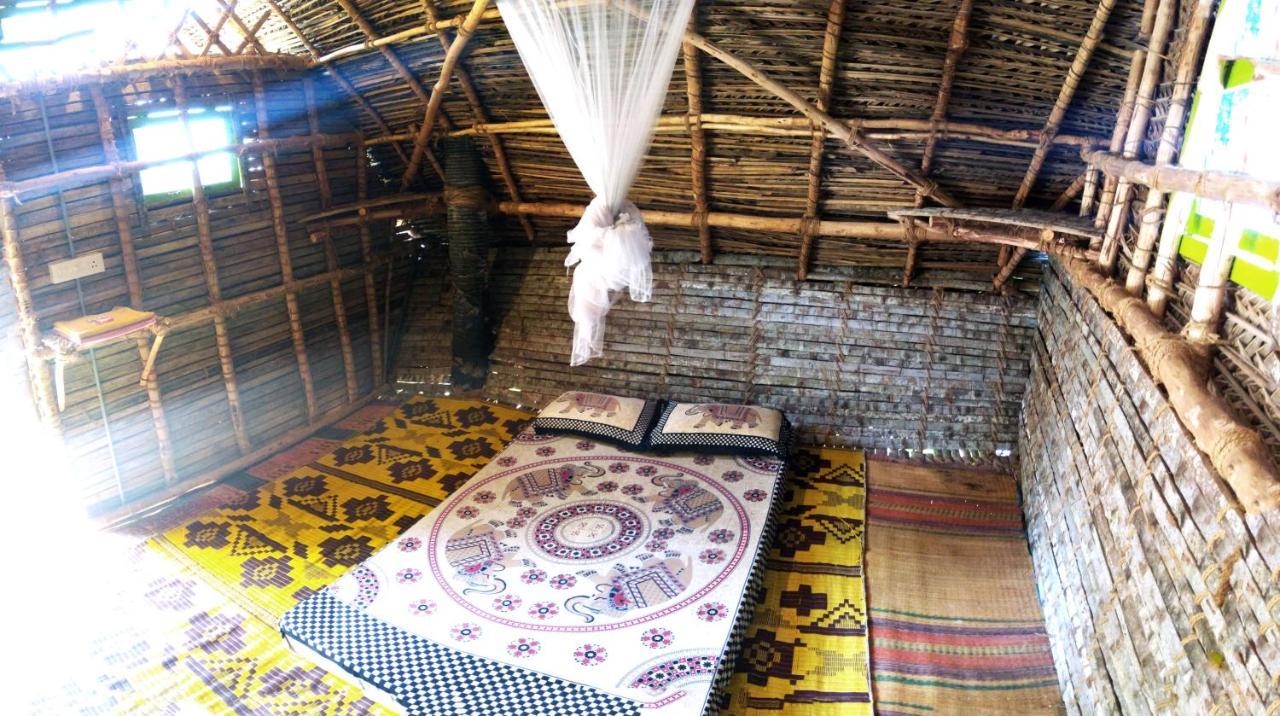 Dharmakanni Tropical Huts Ауровиль Экстерьер фото